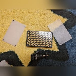 Aputure Amaran AL-MX Compact LED LightPocket-Sized